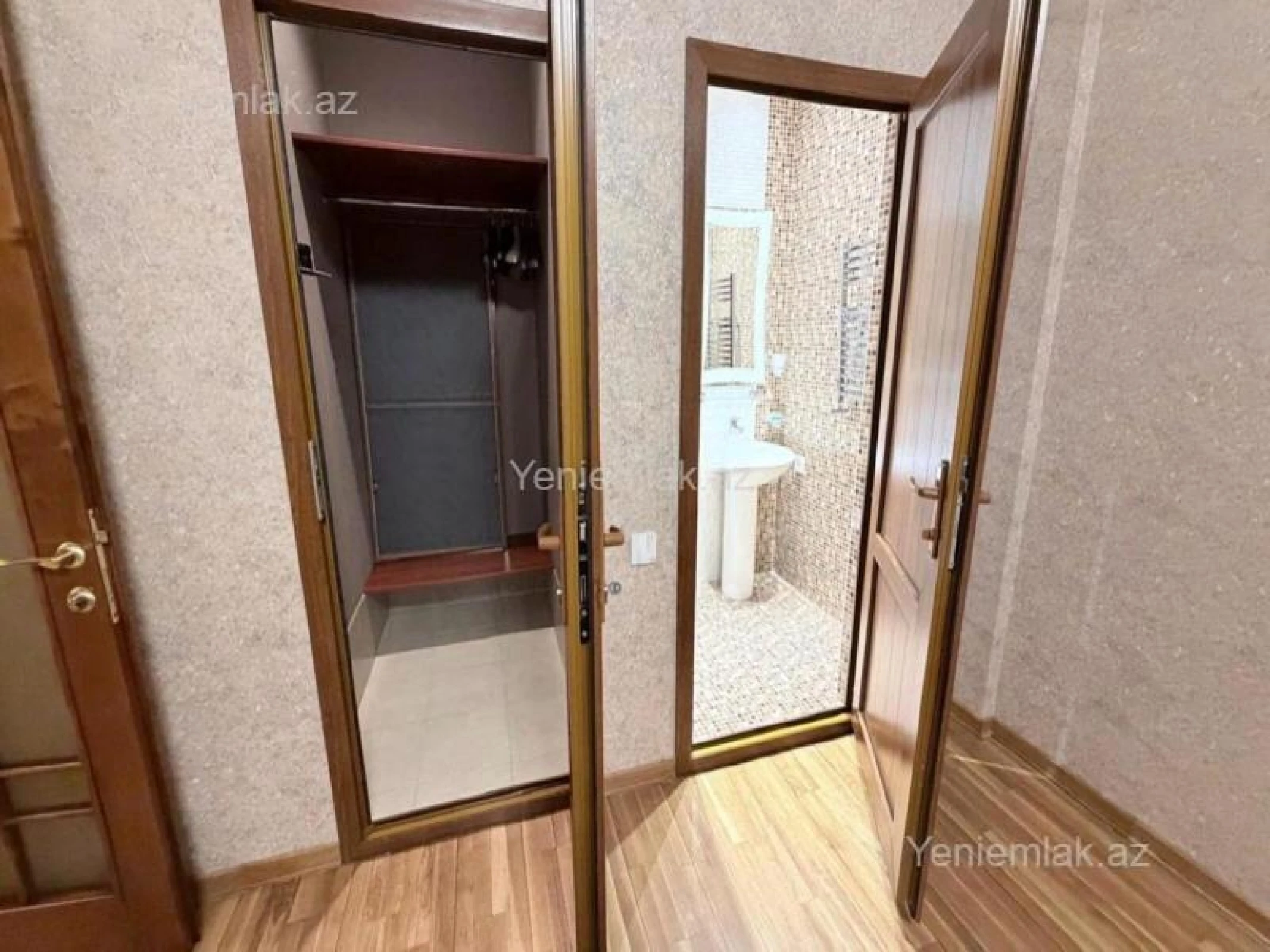 Satılır 3 otaqlı yeni tikili 135 m²