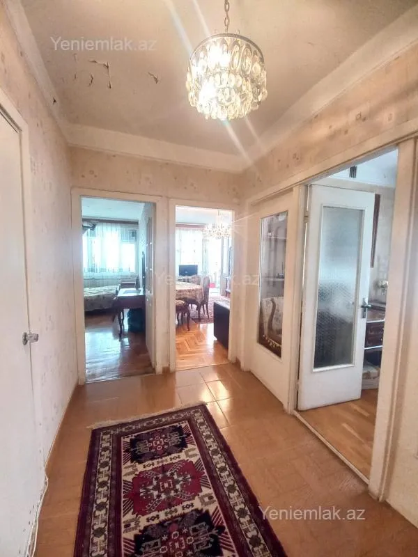 Satılır 3 otaqlı köhnə tikili 70 m²