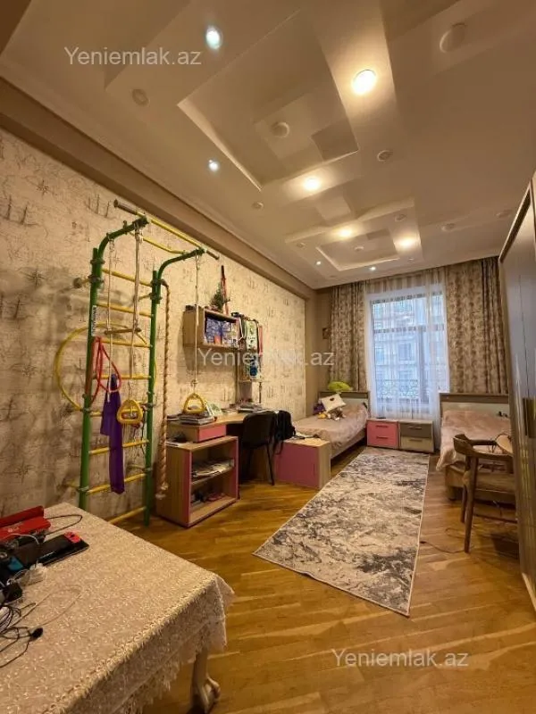 Satılır 3 otaqlı yeni tikili 126 m²