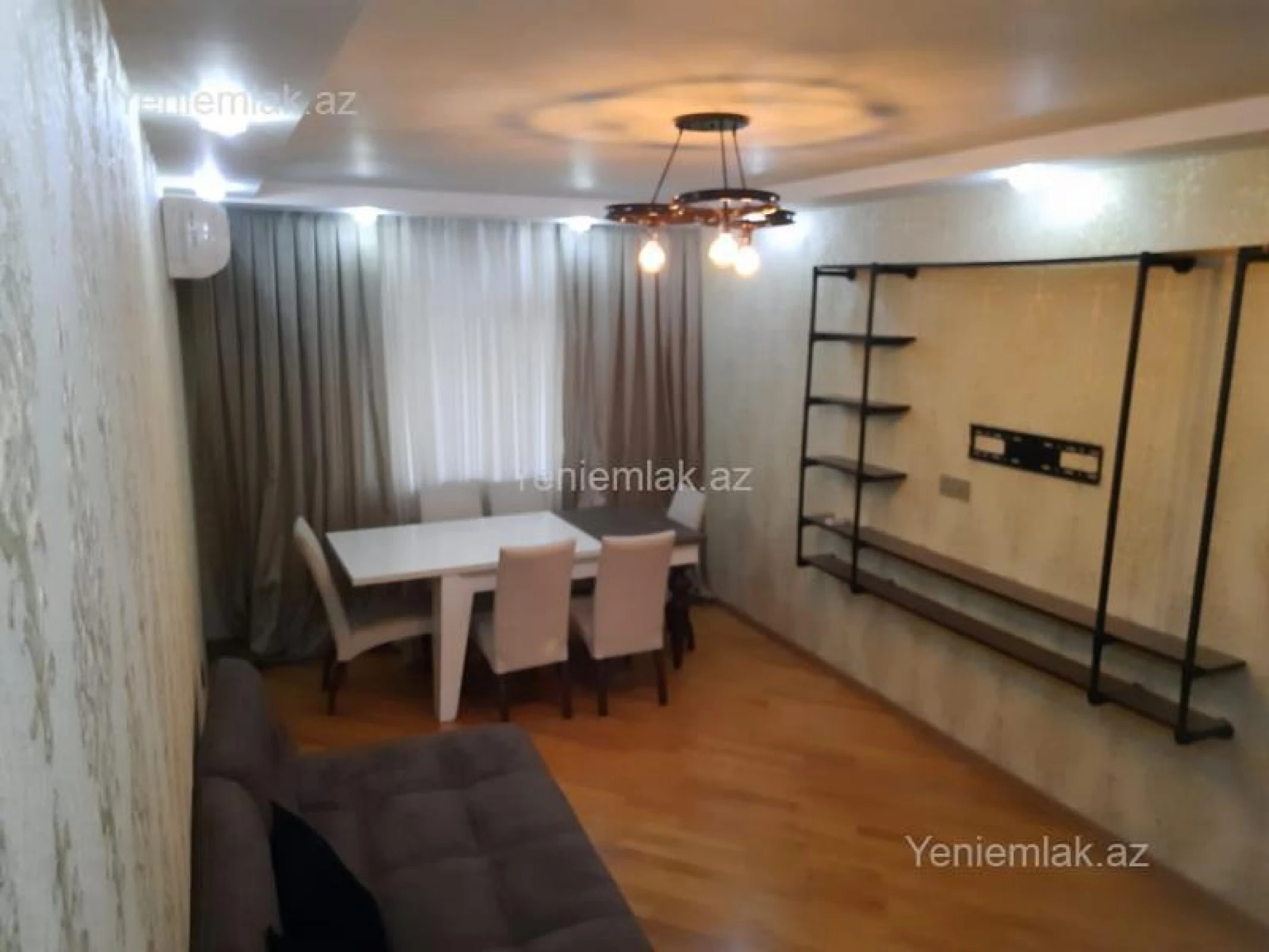 Satılır 3 otaqlı yeni tikili 135 m²