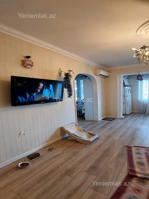 Satılır 2 otaqlı köhnə tikili 42 m²