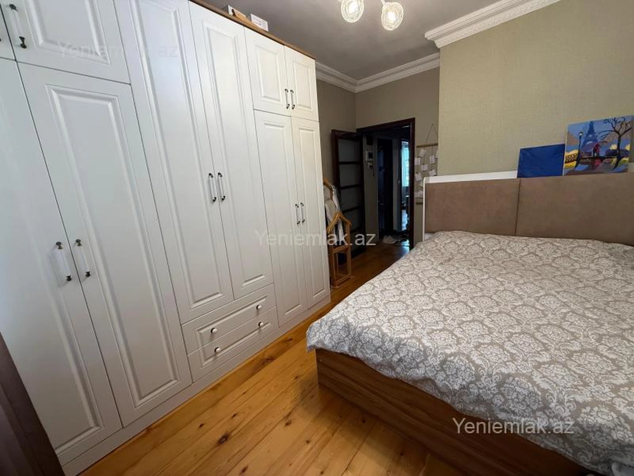Satılır 2 otaqlı köhnə tikili 65 m²