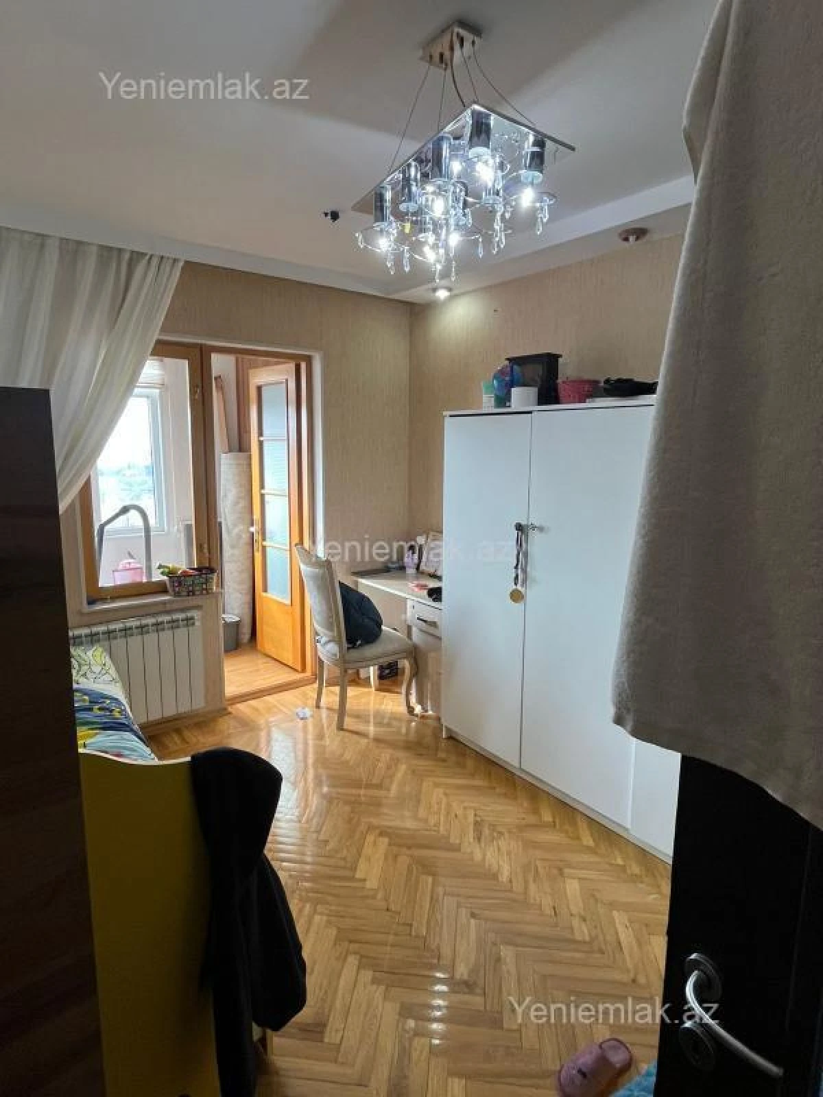 Satılır 4 otaqlı köhnə tikili 110 m²