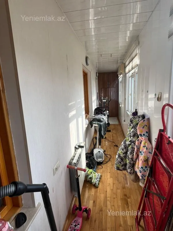 Satılır 4 otaqlı köhnə tikili 110 m²