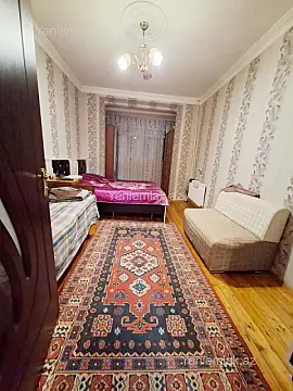 Satılır 3 otaqlı köhnə tikili 80 m²