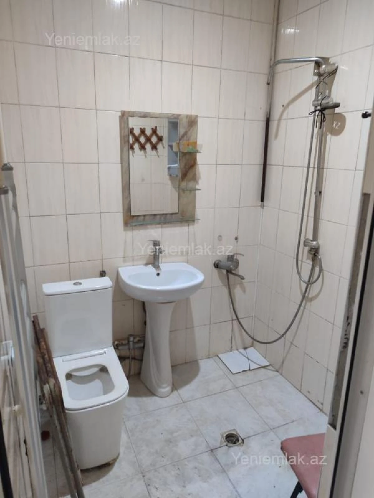 Satılır 1 otaqlı köhnə tikili 40 m²