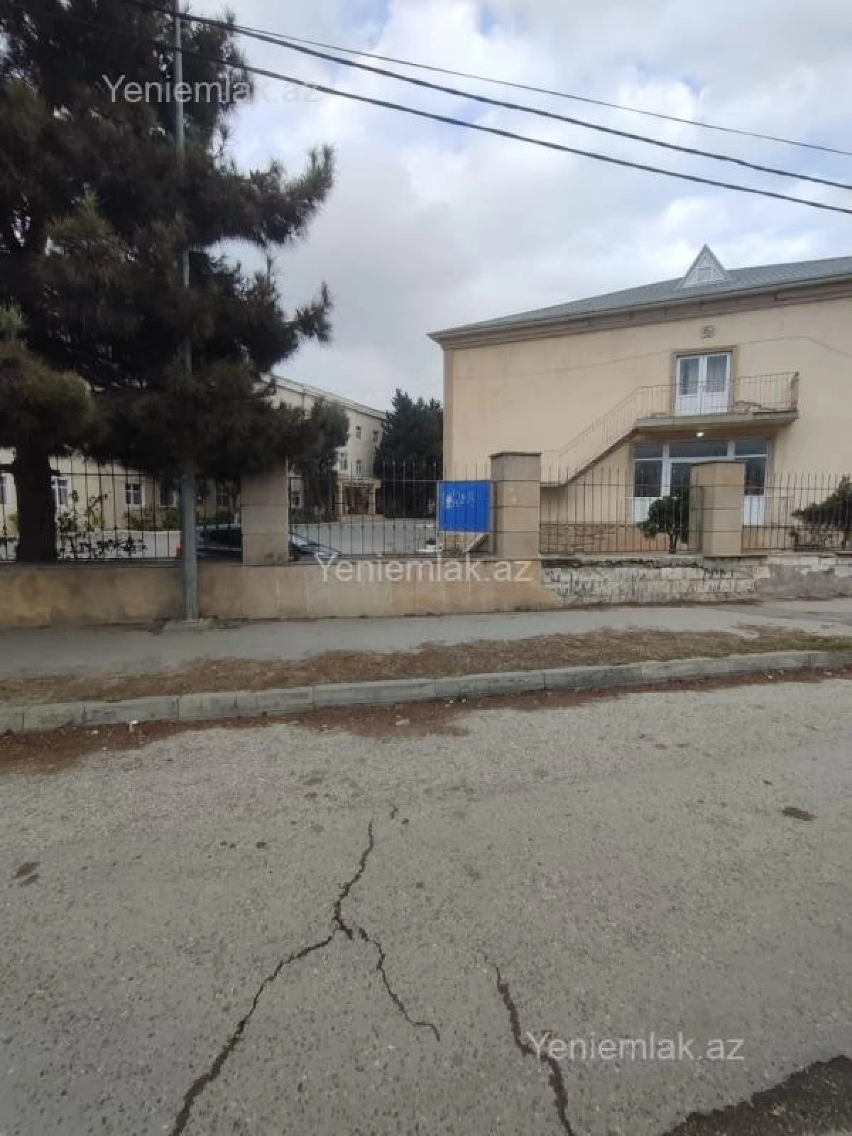 Satılır 1 otaqlı köhnə tikili 40 m²