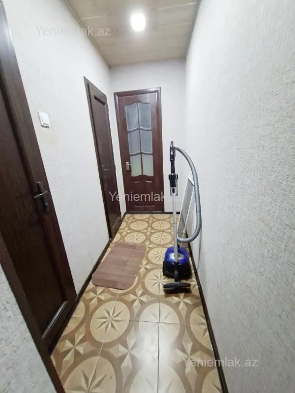 Satılır 3 otaqlı köhnə tikili 80 m²