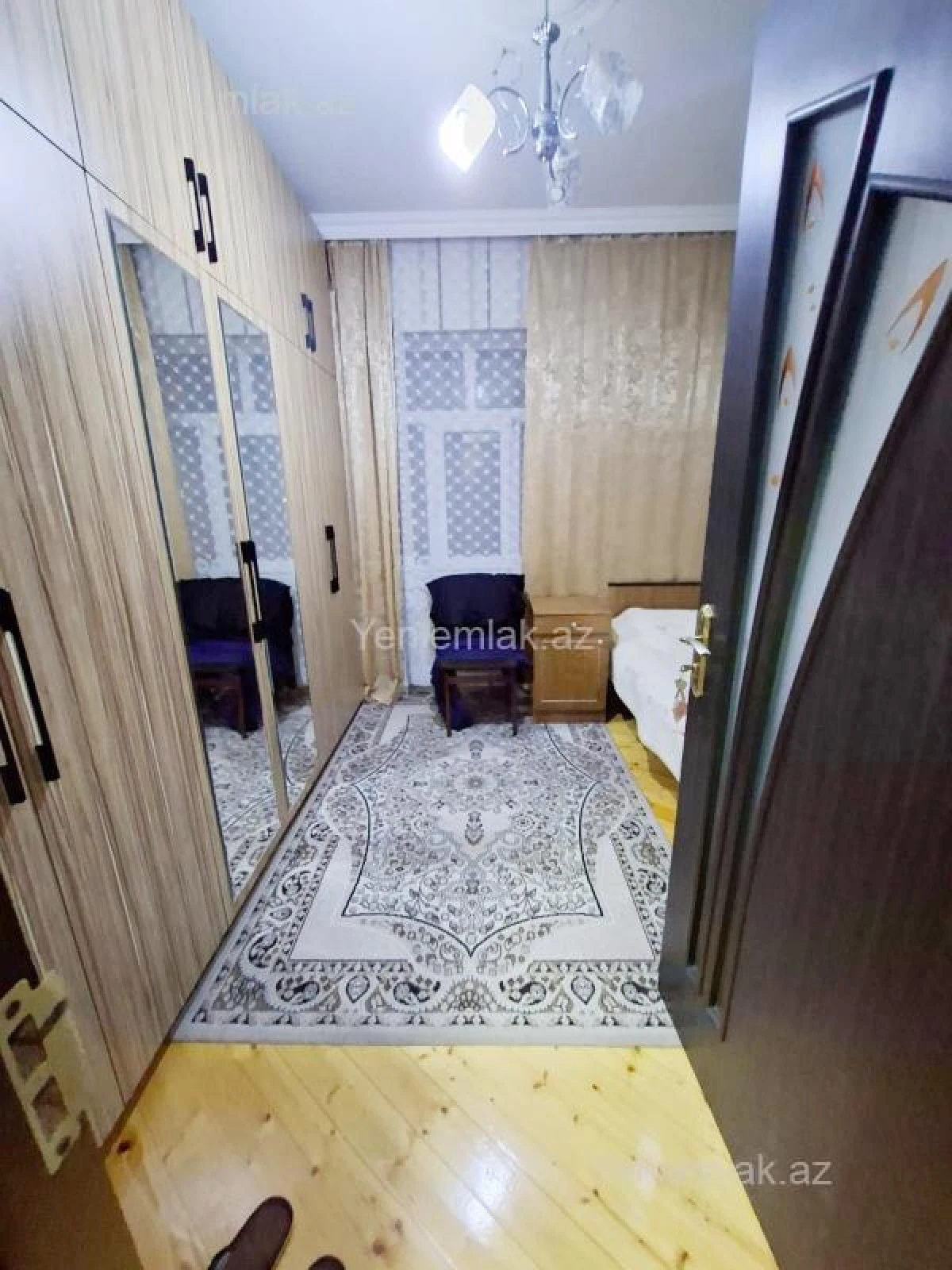 Satılır 3 otaqlı köhnə tikili 80 m²