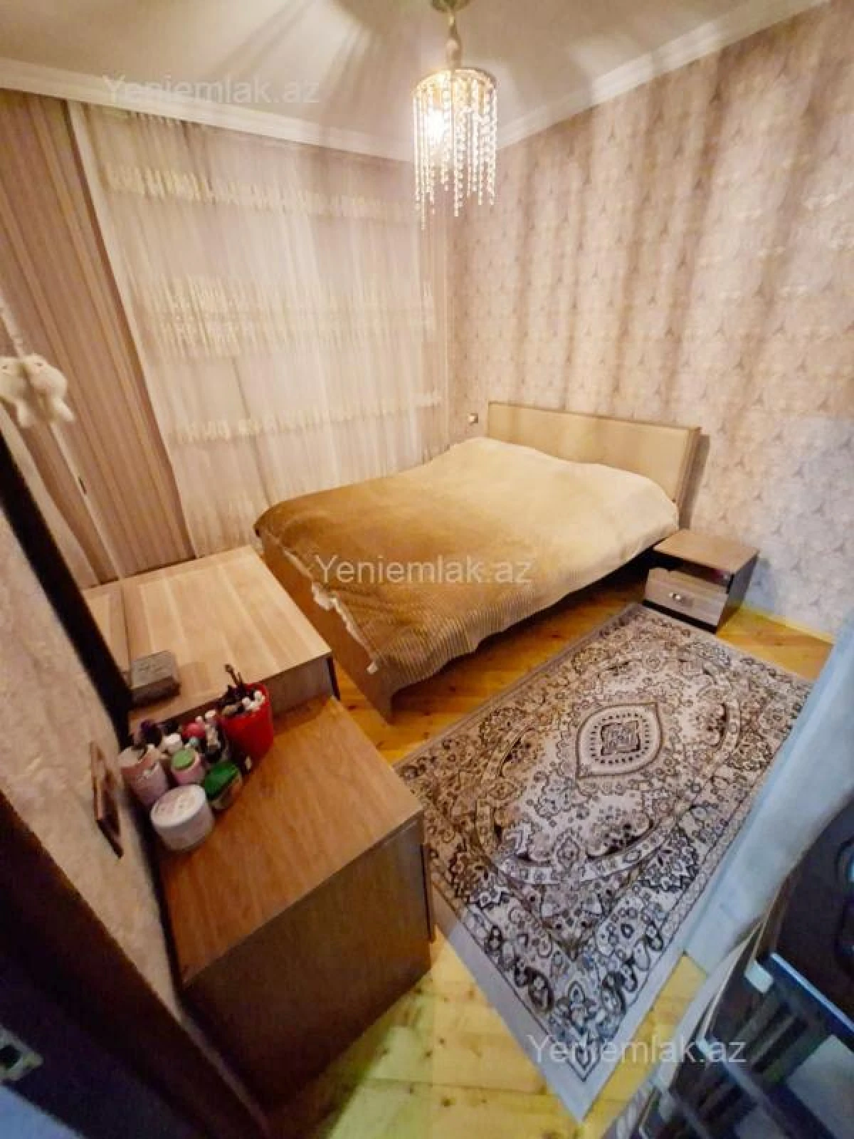 Satılır 3 otaqlı köhnə tikili 80 m²