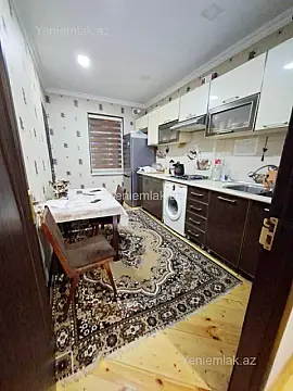Satılır 3 otaqlı köhnə tikili 80 m²