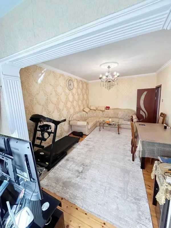 Satılır 3 otaqlı köhnə tikili 80 m²