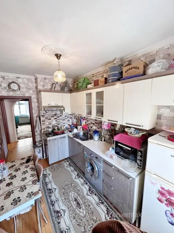 Satılır 3 otaqlı köhnə tikili 80 m²