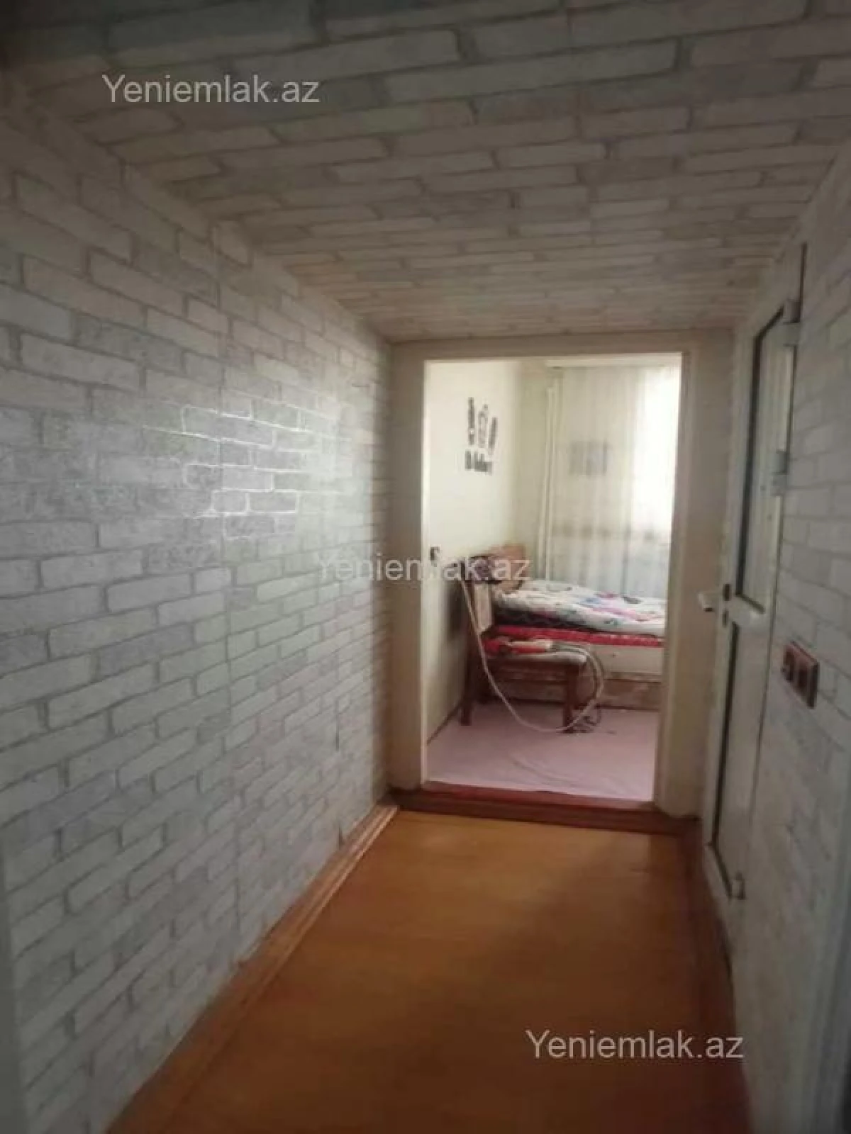 Satılır 2 otaqlı köhnə tikili 40 m²
