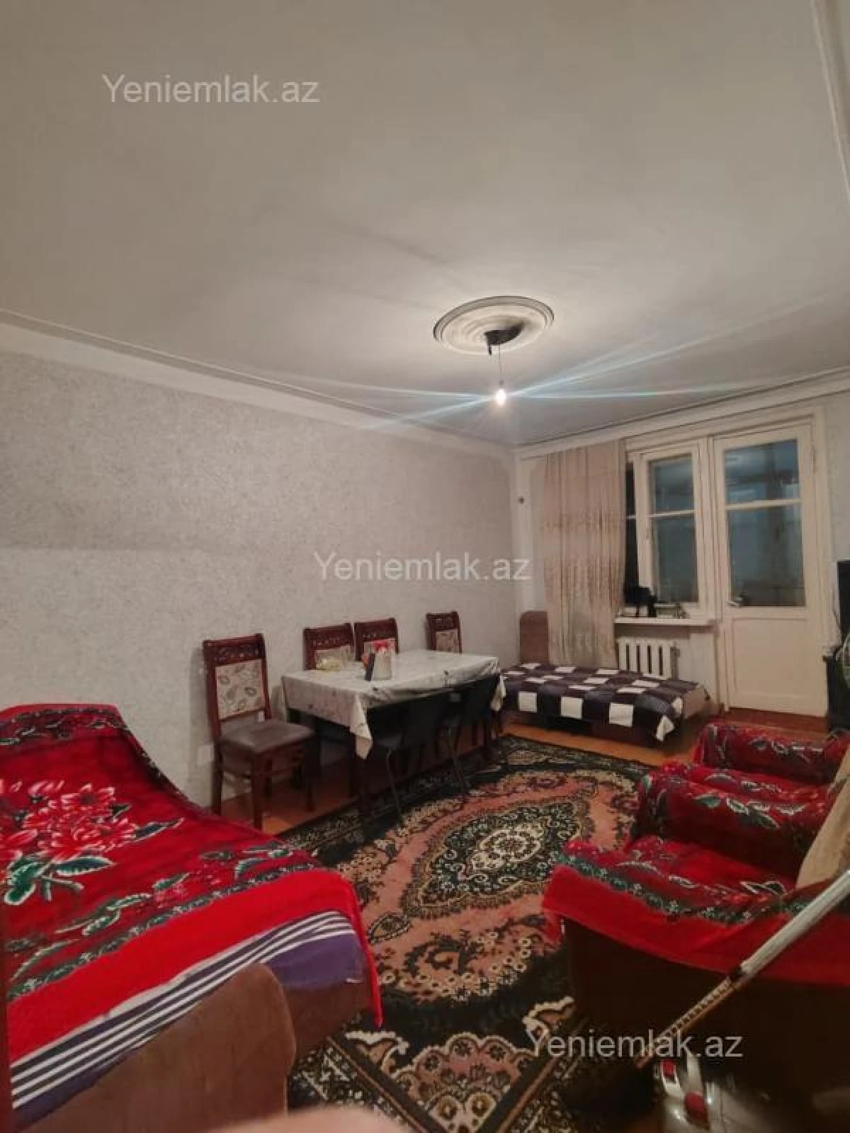 Satılır 2 otaqlı köhnə tikili 40 m²