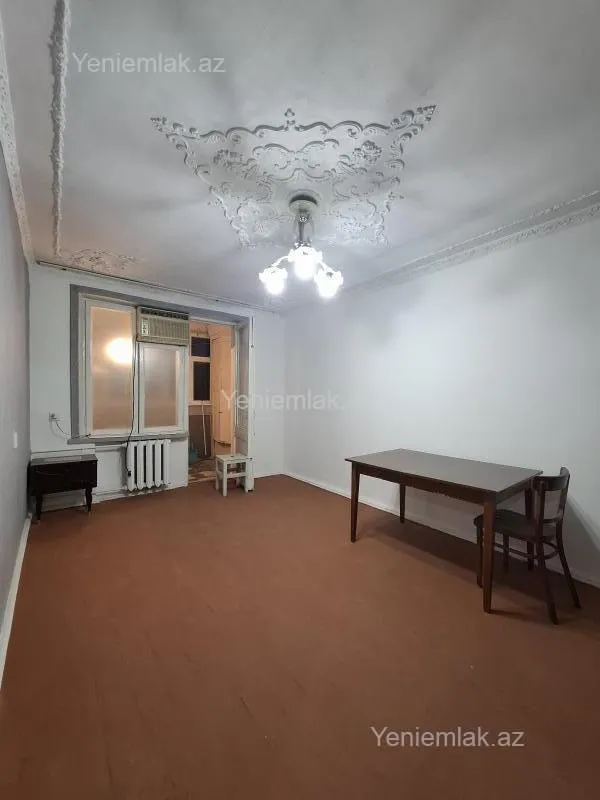 Satılır 3 otaqlı köhnə tikili 65 m²