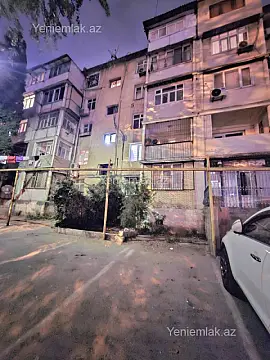 Satılır 3 otaqlı köhnə tikili 65 m² — Bakı, Nizami 3 otaq 65.00 m²