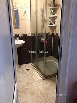 Satılır 2 otaqlı köhnə tikili 60 m²