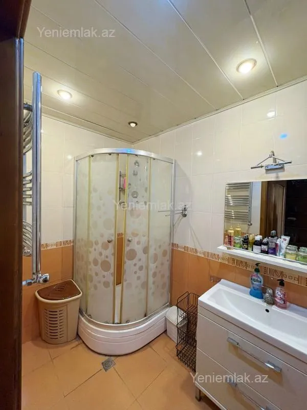 Satılır 3 otaqlı yeni tikili 120 m²