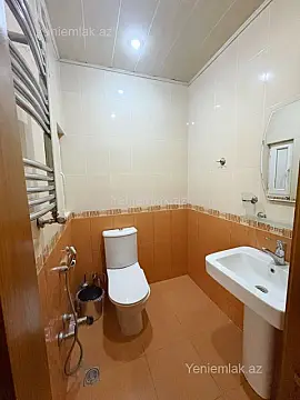 Satılır 3 otaqlı yeni tikili 120 m²