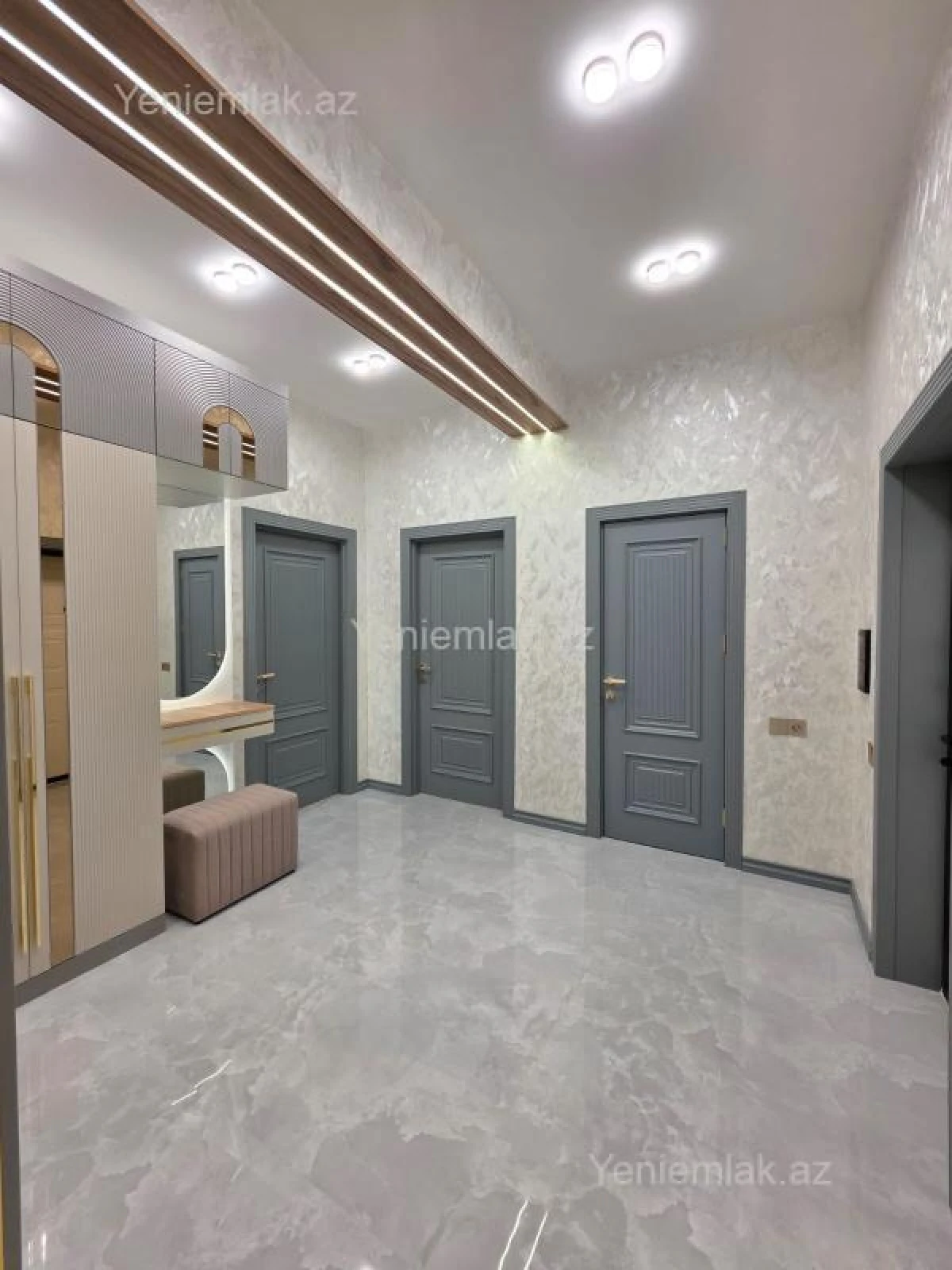 Satılır 3 otaqlı yeni tikili 96 m²