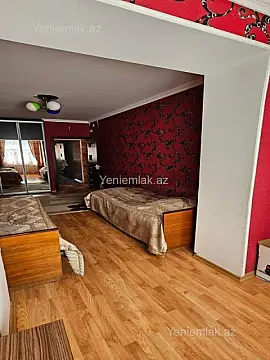 Satılır 3 otaqlı köhnə tikili 80 m²