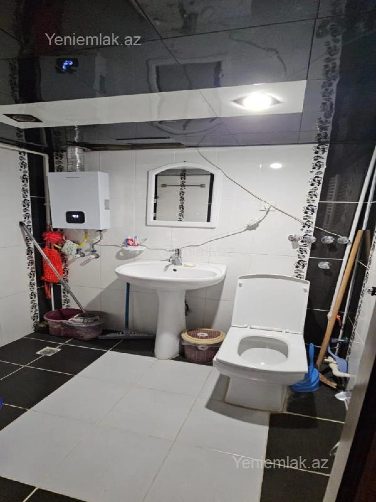 Satılır 3 otaqlı köhnə tikili 80 m²