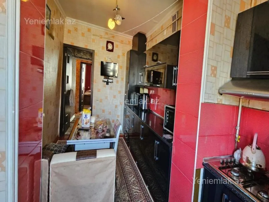 Satılır 3 otaqlı köhnə tikili 80 m²