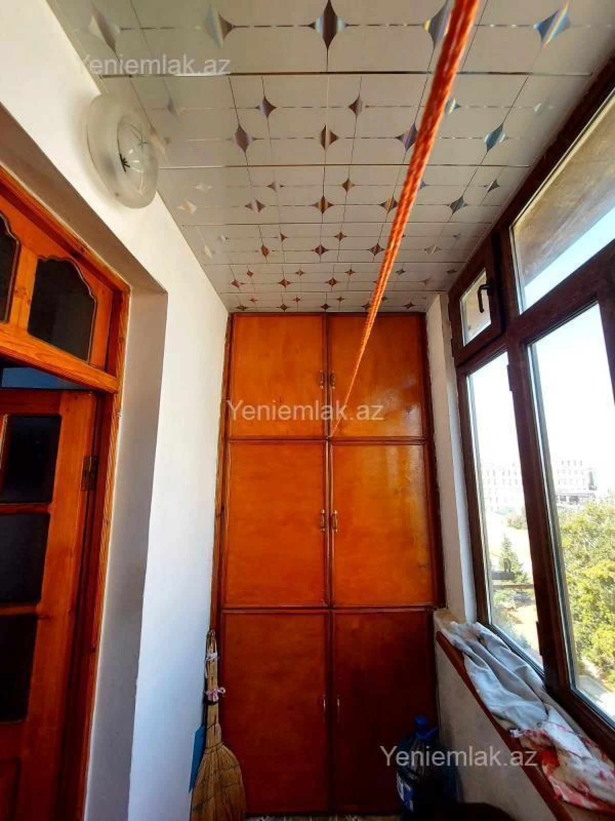 Satılır 3 otaqlı köhnə tikili 85 m²