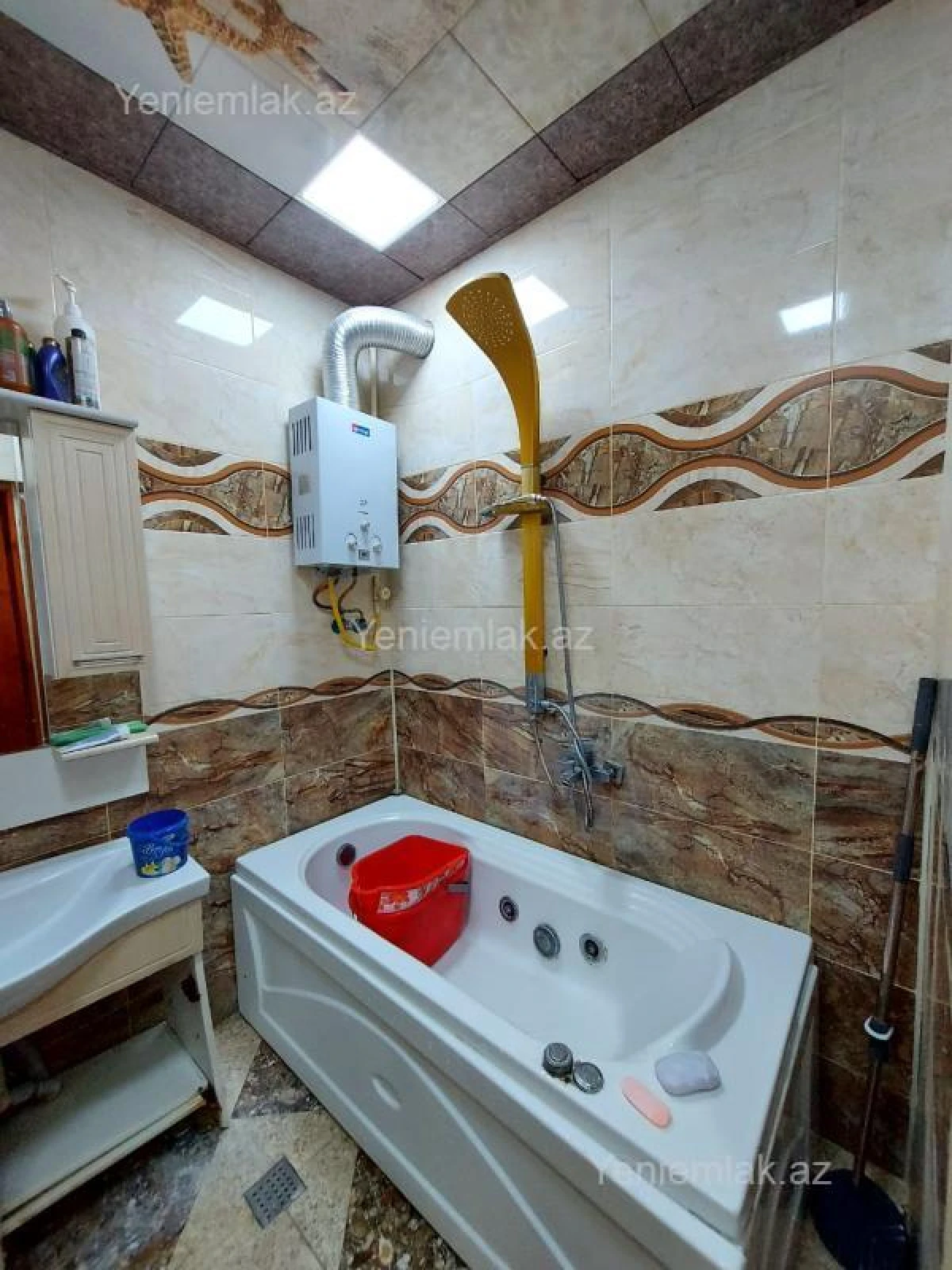 Satılır 3 otaqlı köhnə tikili 85 m²