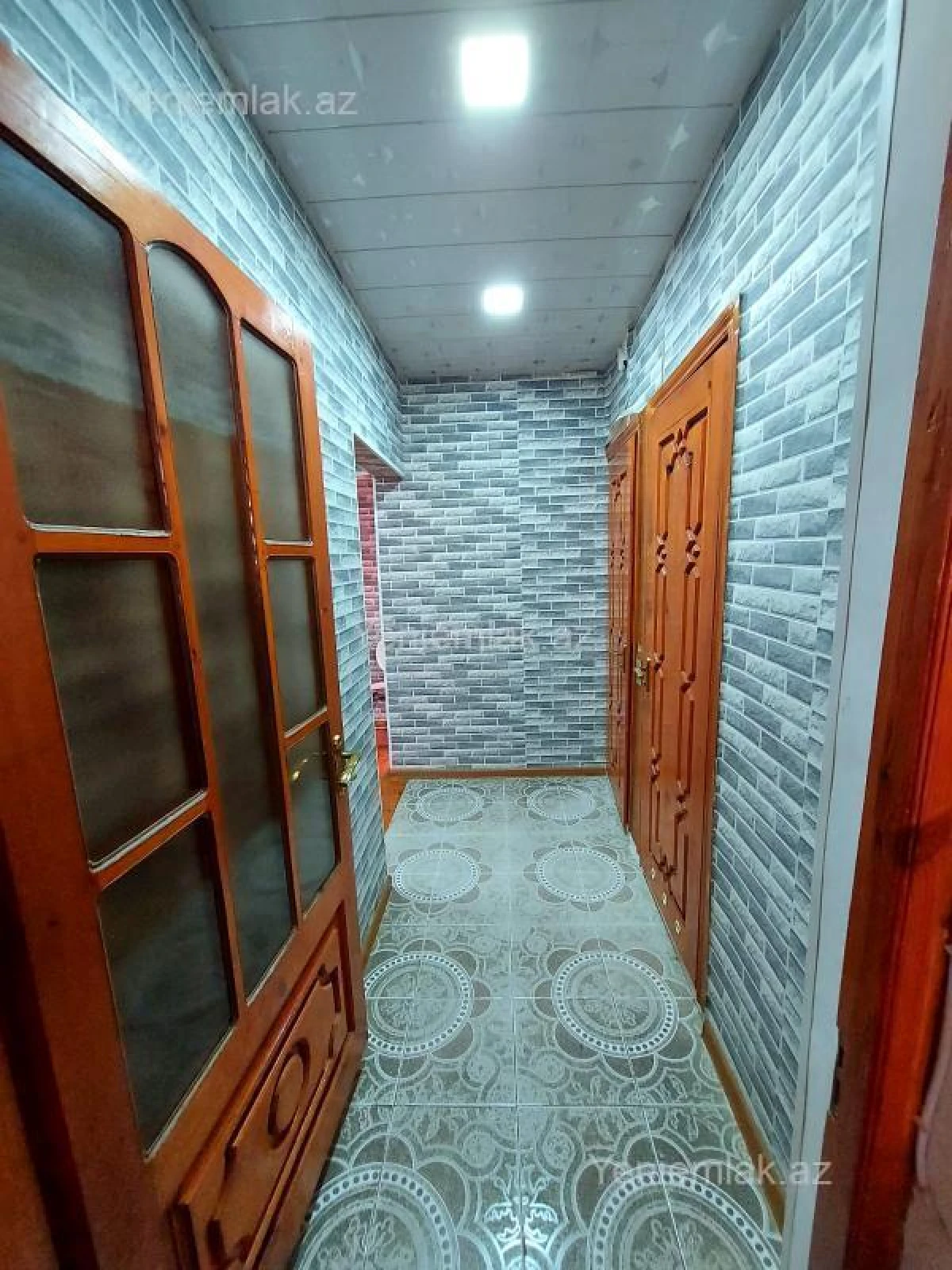 Satılır 3 otaqlı köhnə tikili 85 m²