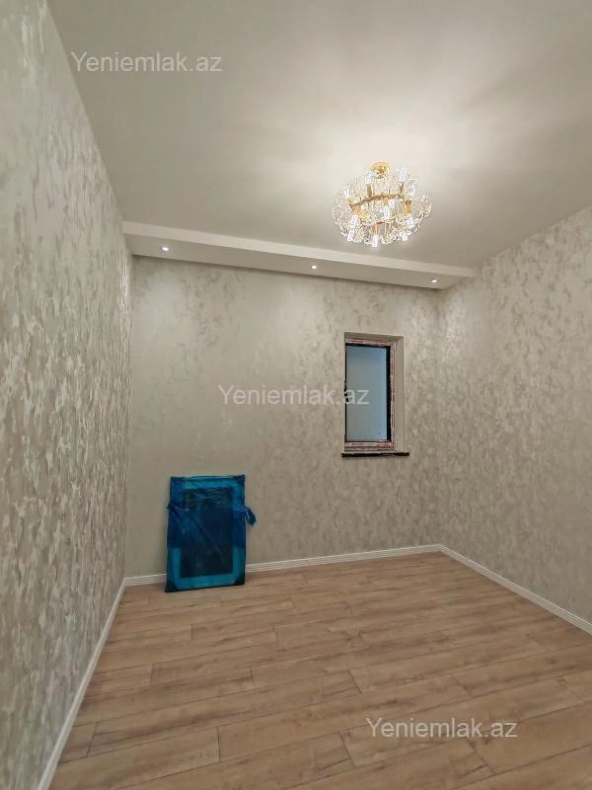 Satılır 6 otaqlı həyət evi 200 m²