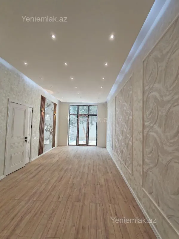 Satılır 6 otaqlı həyət evi 200 m²