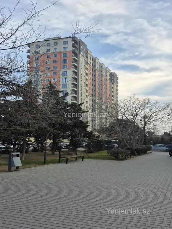 Satılır 2 otaqlı yeni tikili 76.7 m²