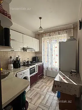 Satılır 2 otaqlı köhnə tikili 65 m²