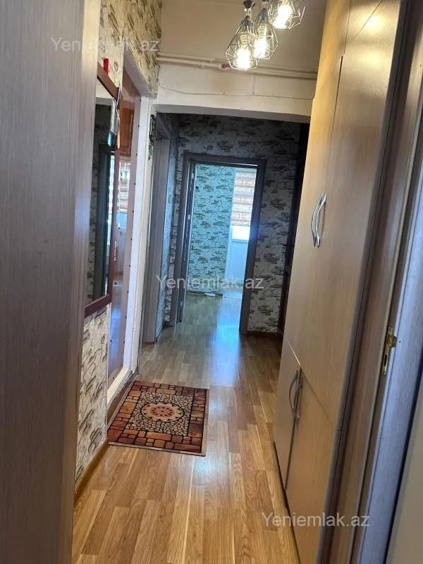 Satılır 2 otaqlı köhnə tikili 60 m²