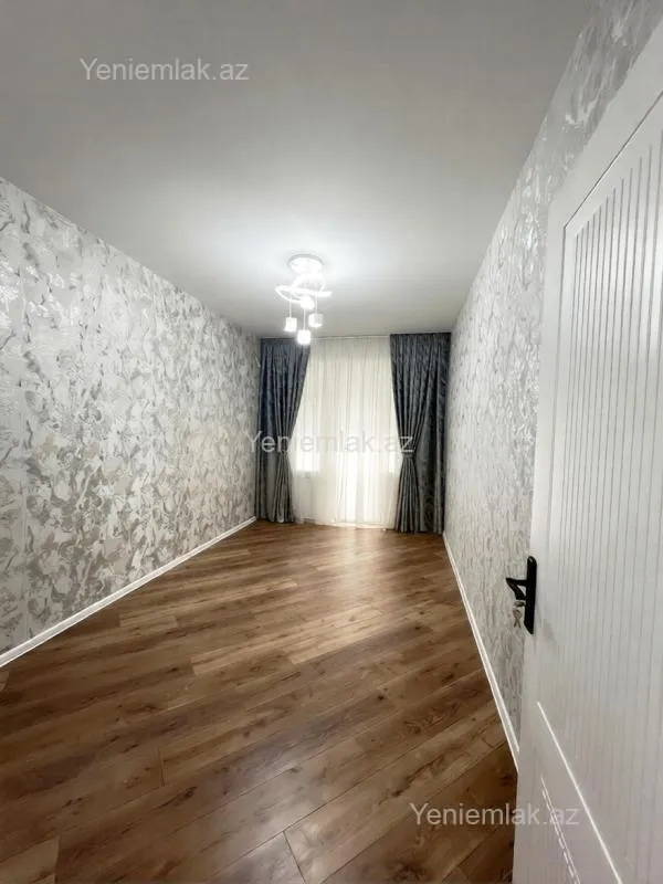 Satılır 4 otaqlı yeni tikili 135 m²