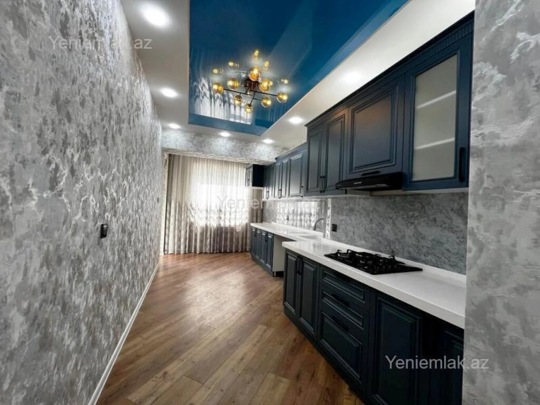 Satılır 4 otaqlı yeni tikili 135 m²