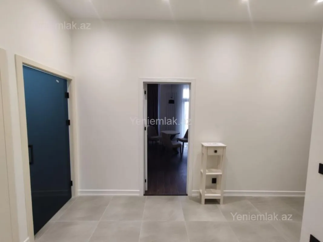 Satılır 2 otaqlı yeni tikili 80 m²