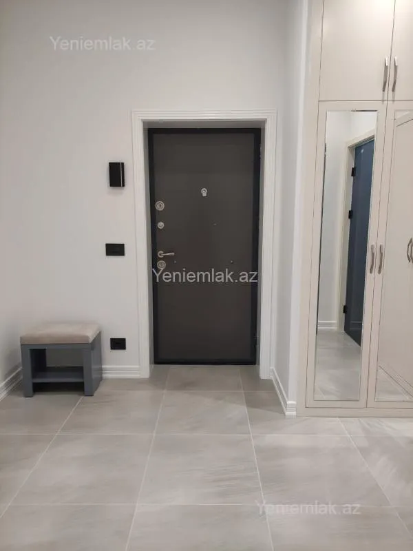 Satılır 2 otaqlı yeni tikili 80 m²