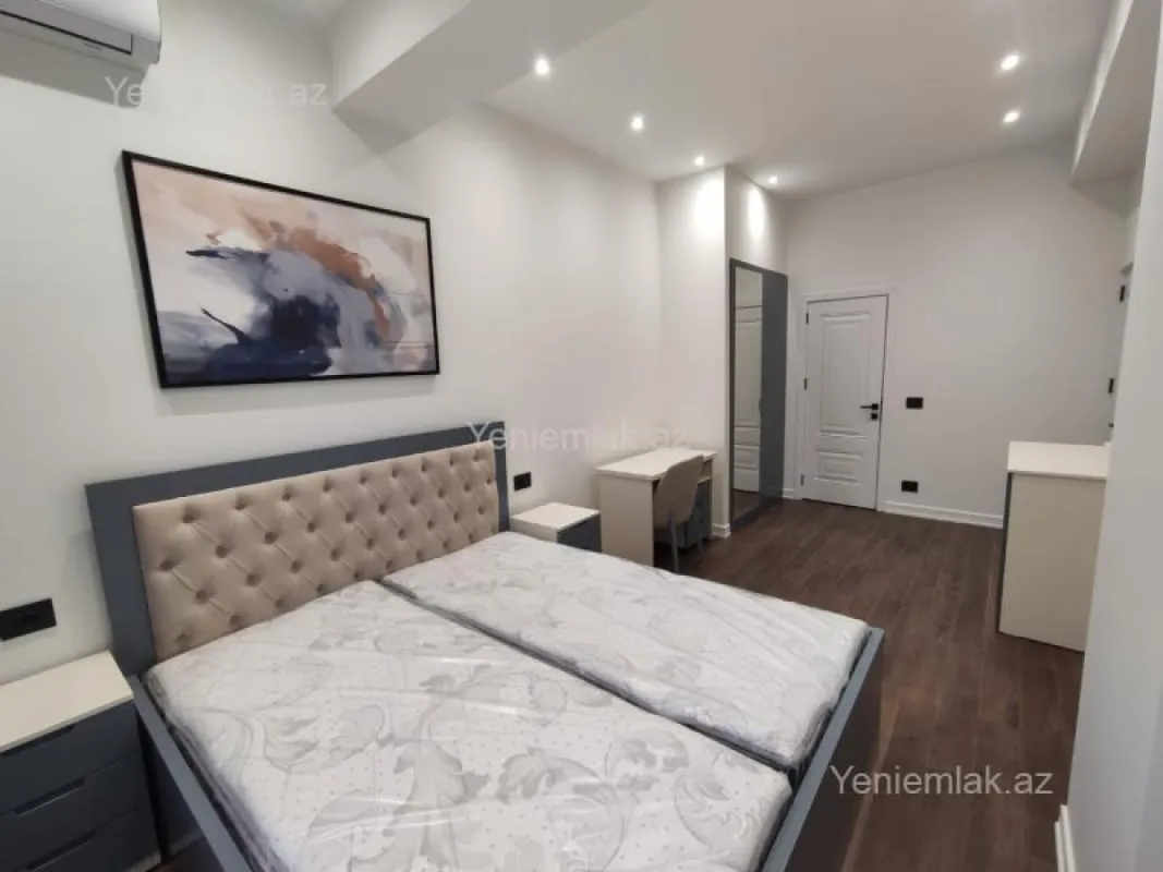 Satılır 2 otaqlı yeni tikili 80 m²