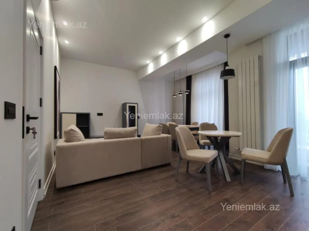 Satılır 2 otaqlı yeni tikili 80 m²