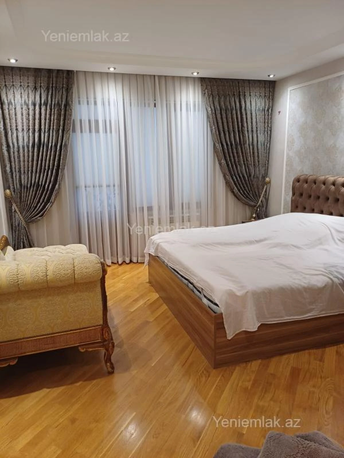 Satılır 3 otaqlı yeni tikili 134 m²