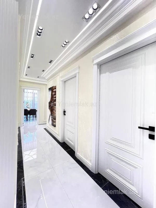 Satılır 3 otaqlı yeni tikili 100 m²