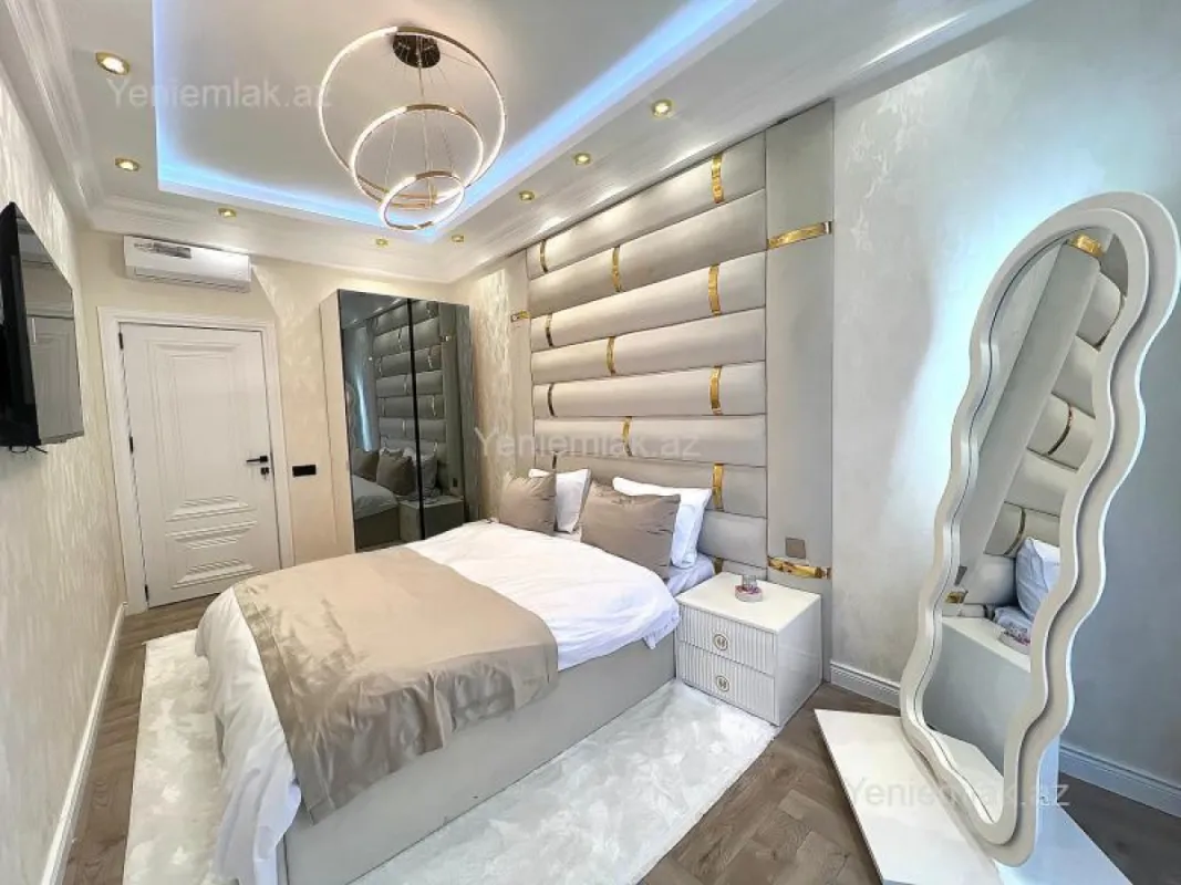 Satılır 3 otaqlı yeni tikili 100 m²