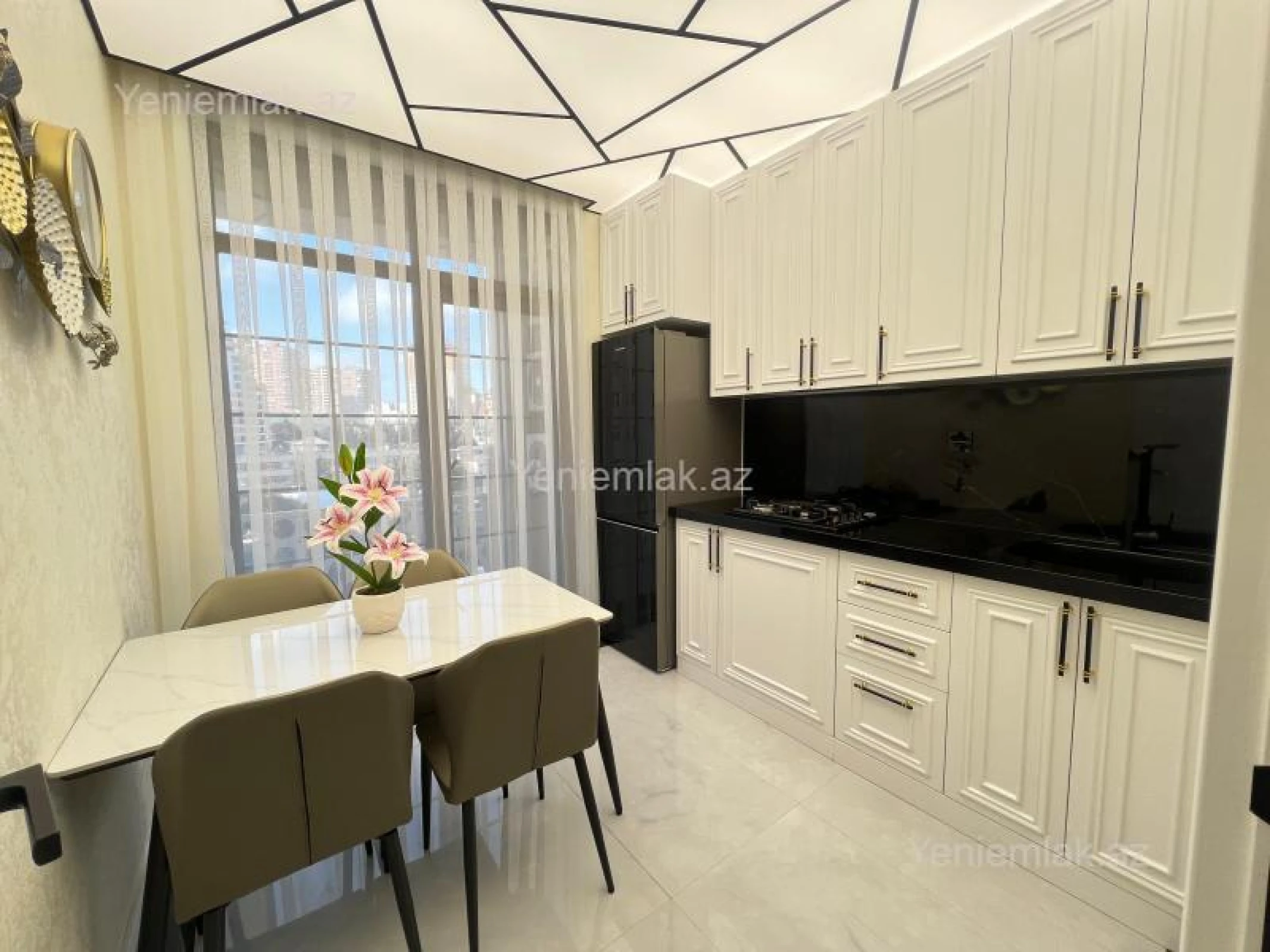 Satılır 3 otaqlı yeni tikili 100 m²