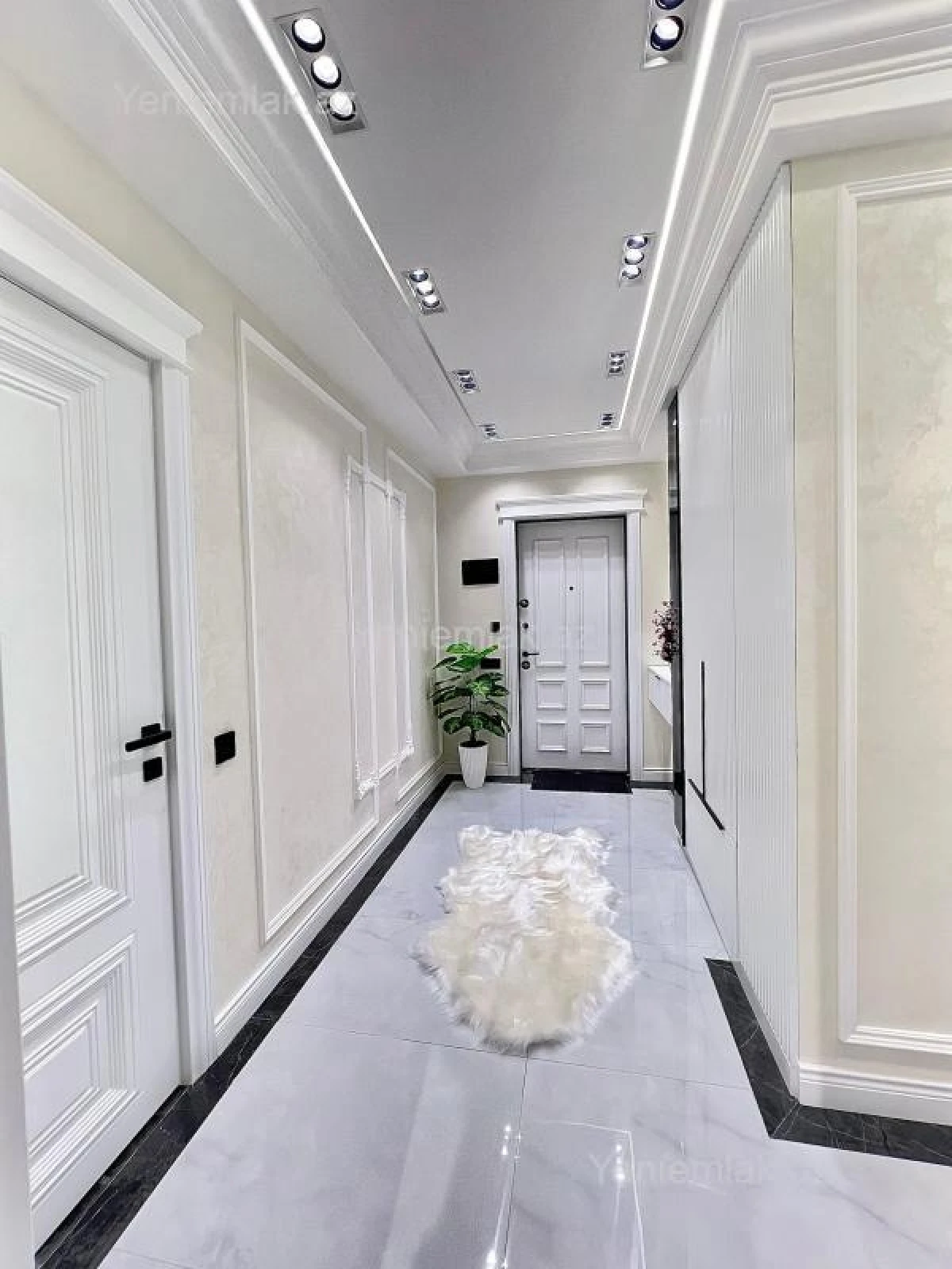 Satılır 3 otaqlı yeni tikili 100 m²