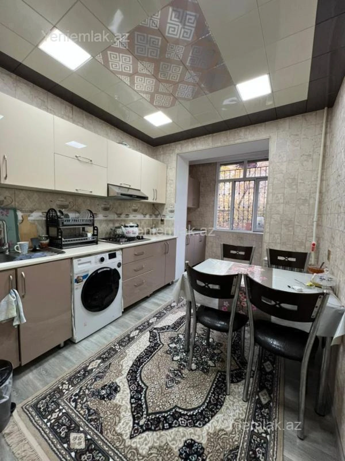 Satılır 3 otaqlı köhnə tikili 80 m²