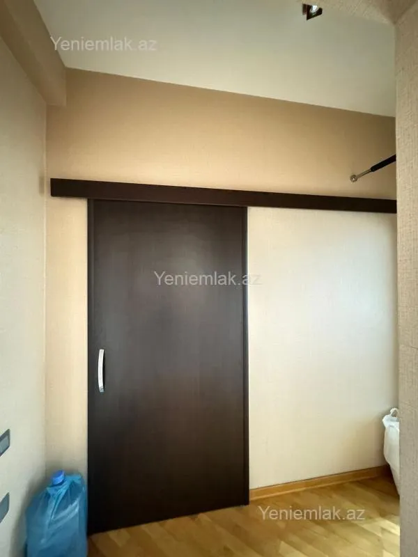 Satılır 3 otaqlı yeni tikili 110 m²