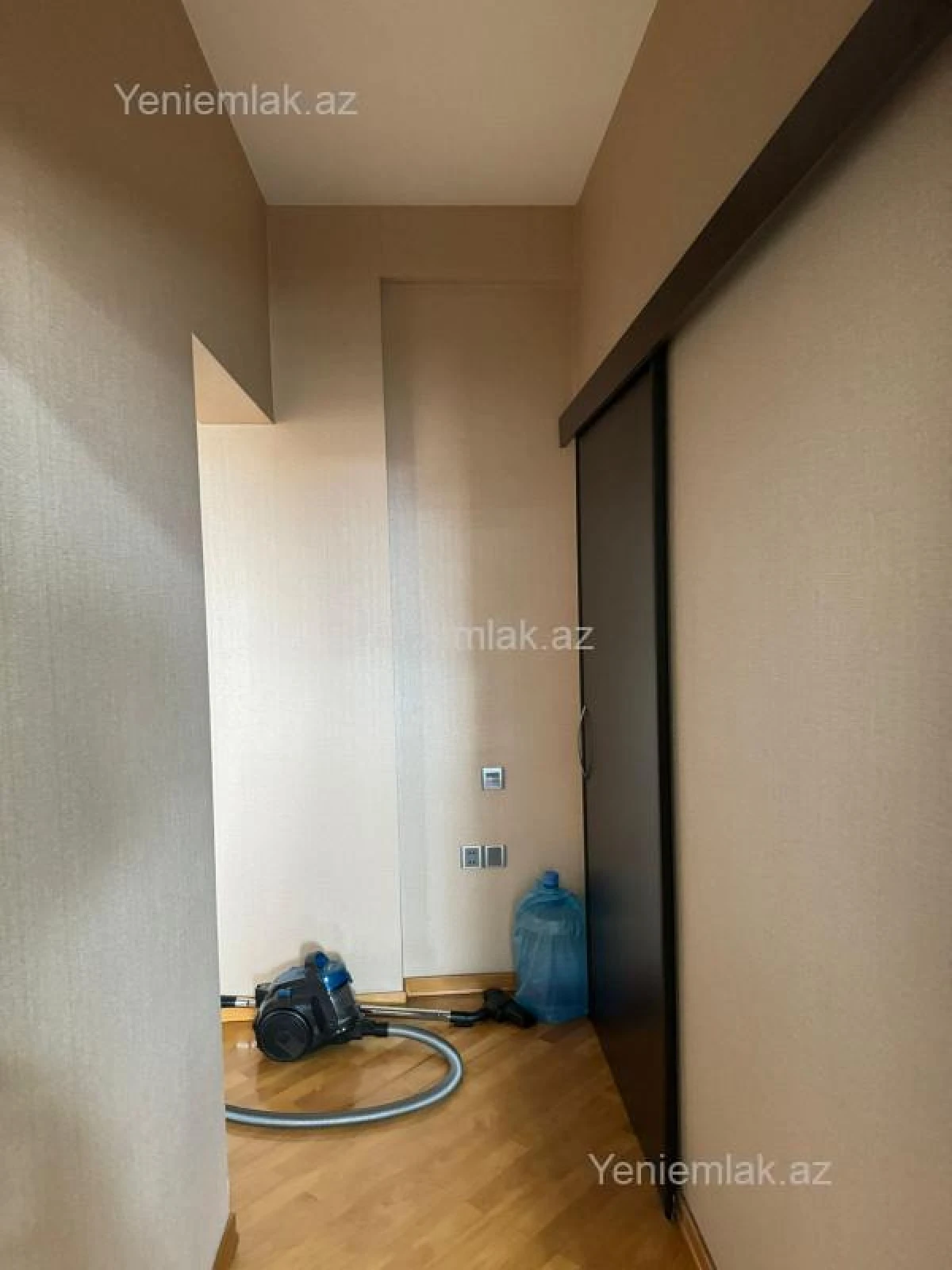 Satılır 3 otaqlı yeni tikili 110 m²
